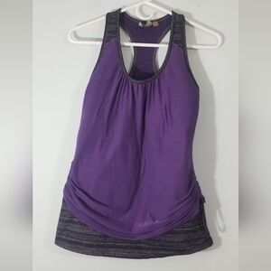 Athleta Layered Workout Tank with Built in Bra. Size Small. EUC.